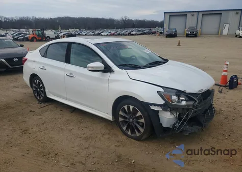 2018 Nissan Sentra Sr Turbo z USA, uszkodzony, nr VIN 3N1CB7AP4JY226662